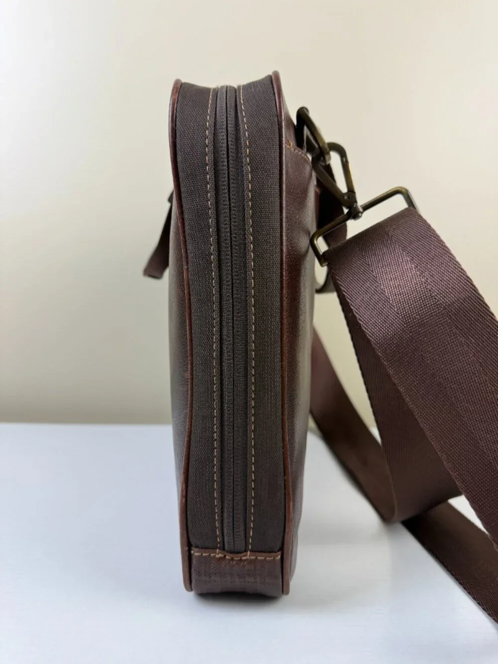 Boconi Garth Coated Zipper Slim Full Grain Leather Laptop Briefcase